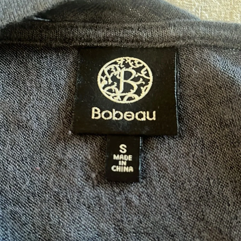 Bobeau Gray Cross Back Short Sleeve Top- Small - Picture 4 of 5